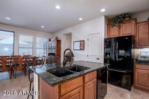 4441 E Woodside Way, Gilbert, AZ 85297 photo 7