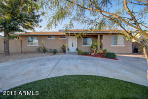 921 E Desert Dr, Phoenix, AZ 85042 photo 2