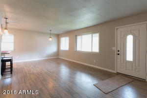 414 E Mohawk Dr, Flagstaff, AZ 86005 photo 3