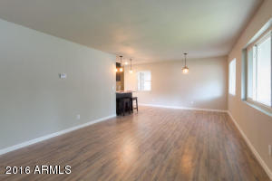 414 E Mohawk Dr, Flagstaff, AZ 86005 photo 2
