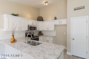 4518 E Ashurst Dr, Phoenix, AZ 85048 photo 3