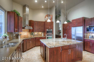 2021 E Indigo Brush Rd, Phoenix, AZ 85048 photo 2
