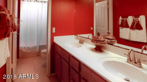 401 S Tiago Dr, Gilbert, AZ 85233 photo 13