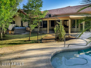 401 S Tiago Dr, Gilbert, AZ 85233 photo 16