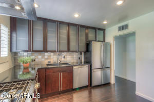 2230 E Devonshire Ave, Phoenix, AZ 85016 photo 6
