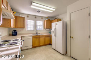 3681 E Orchid Ln, Gilbert, AZ 85296 photo 16
