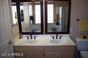 139 S Garnet Rd, Gilbert, AZ 85296 photo 12