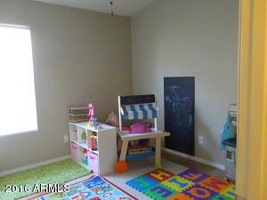 139 S Garnet Rd, Gilbert, AZ 85296 photo 20