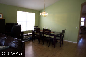 139 S Garnet Rd, Gilbert, AZ 85296 photo 3