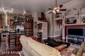 552 N Kingston St, Gilbert, AZ 85233 photo 11