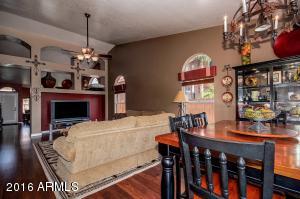 552 N Kingston St, Gilbert, AZ 85233 photo 9