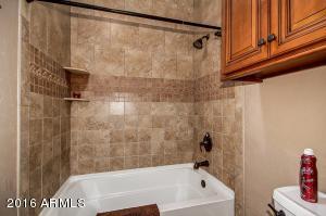 552 N Kingston St, Gilbert, AZ 85233 photo 16