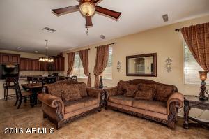 2765 E Clifton Ave, Gilbert, AZ 85295 photo 9