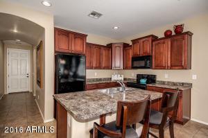 2765 E Clifton Ave, Gilbert, AZ 85295 photo 4