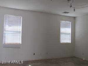 7128 S 7th Ln, Phoenix, AZ 85041 photo 9
