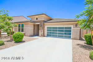 1512 E Kingbird Dr, Gilbert, AZ 85297 photo 1