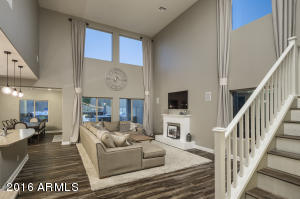 1672 W Cavedale Dr, Phoenix, AZ 85085 photo 1