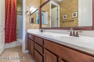 2488 E Blue Spruce Ln, Gilbert, AZ 85298 photo 34