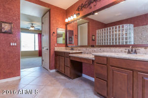 2488 E Blue Spruce Ln, Gilbert, AZ 85298 photo 29