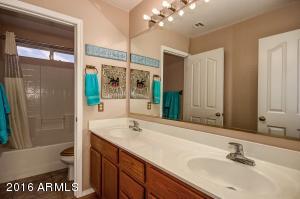 3553 E Sebastian Ln, Gilbert, AZ 85297 photo 17