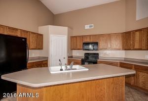 3553 E Sebastian Ln, Gilbert, AZ 85297 photo 13