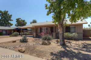 2407 E Manhatton Dr, Tempe, AZ 85282 photo 2