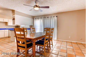 2407 E Manhatton Dr, Tempe, AZ 85282 photo 8