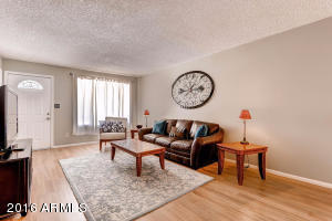 2407 E Manhatton Dr, Tempe, AZ 85282 photo 5