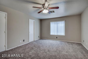 1022 S Wanda Dr, Gilbert, AZ 85296 photo 5