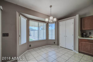 1022 S Wanda Dr, Gilbert, AZ 85296 photo 3