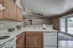 1022 S Wanda Dr, Gilbert, AZ 85296 photo 15