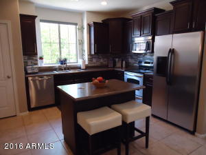 3765 E Kerry Ln, Phoenix, AZ 85050 photo 9