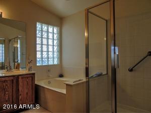 4411 E Desert Wind Dr, Phoenix, AZ 85044 photo 12