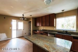 3129 E Wescott Dr, Phoenix, AZ 85050 photo 9