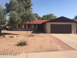 1649 E Laguna Dr, Tempe, AZ 85282 photo 1