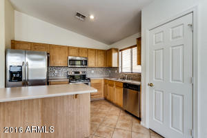 3345 E Warbler Rd, Gilbert, AZ 85297 photo 9