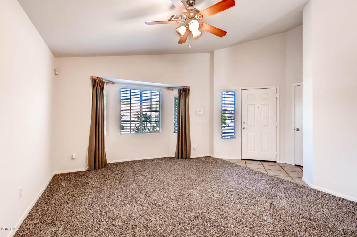 1635 E Desert Ln, Phoenix, AZ 85042 photo 5