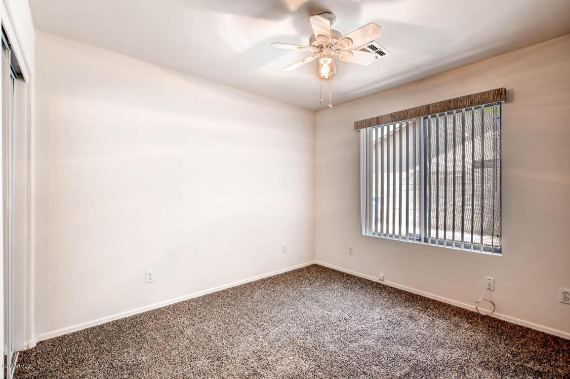1635 E Desert Ln, Phoenix, AZ 85042 photo 20