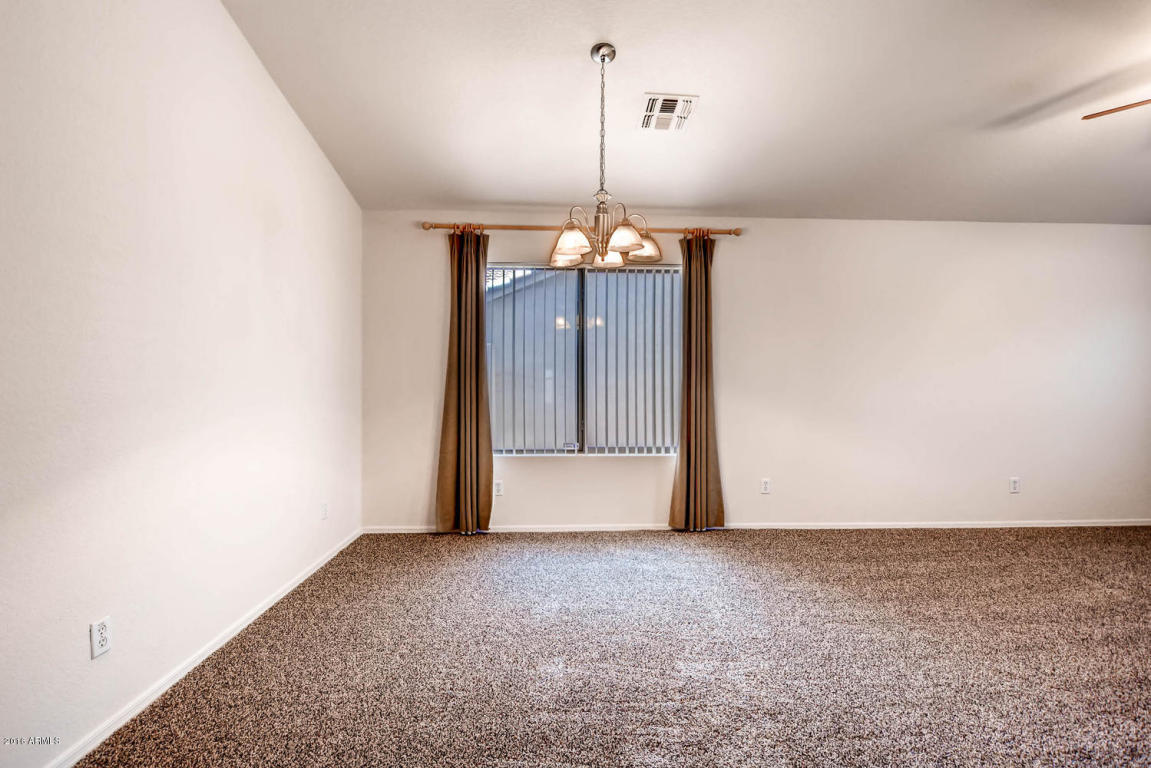 1635 E Desert Ln, Phoenix, AZ 85042 photo 6