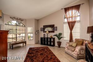1474 W Devon Dr, Gilbert, AZ 85233 photo 3