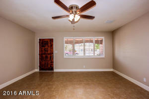 3036 E Shangri La Rd, Phoenix, AZ 85028 photo 4
