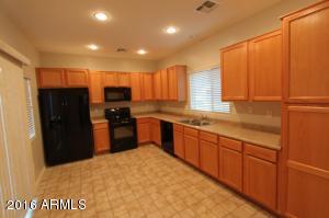 4642 E Laurel Ave, Gilbert, AZ 85234 photo 2