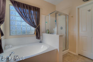 995 E Blue Spruce Ln, Gilbert, AZ 85298 photo 17