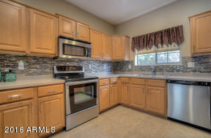 995 E Blue Spruce Ln, Gilbert, AZ 85298 photo 7