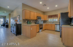 995 E Blue Spruce Ln, Gilbert, AZ 85298 photo 6