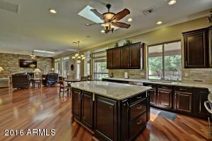 1852 E Bruce Ave, Gilbert, AZ 85234 photo 5