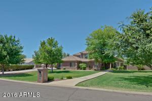1852 E Bruce Ave, Gilbert, AZ 85234 photo 2