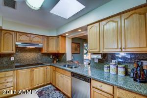 3727 E Piccadilly Rd, Phoenix, AZ 85018 photo 12