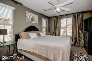3944 E Cat Balue Dr, Phoenix, AZ 85050 photo 16