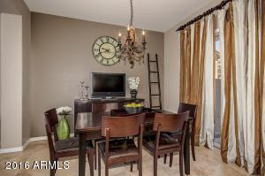 3944 E Cat Balue Dr, Phoenix, AZ 85050 photo 8